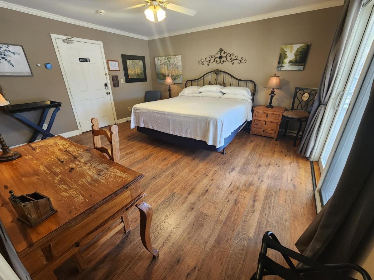 Elder Mountain Room At Tennessee Riverplace Chattanooga Extérieur photo