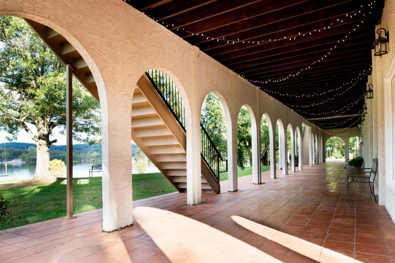 Elder Mountain Room At Tennessee Riverplace Chattanooga Extérieur photo