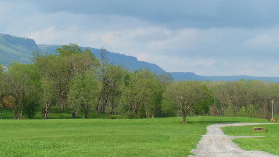 Elder Mountain Room At Tennessee Riverplace Chattanooga Extérieur photo
