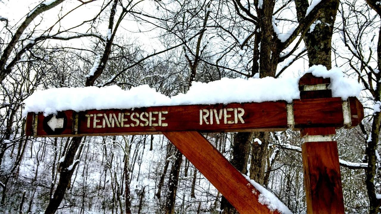 Elder Mountain Room At Tennessee Riverplace Chattanooga Extérieur photo