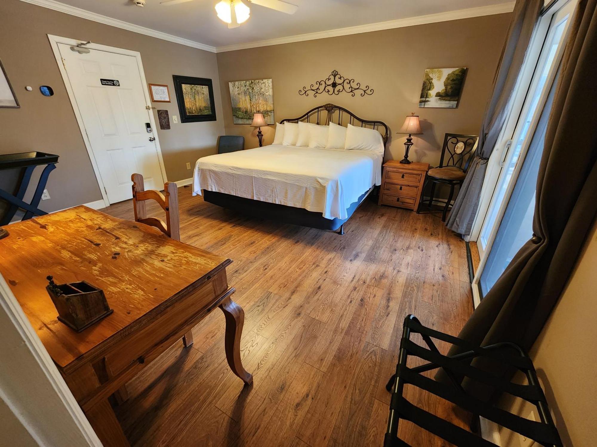 Elder Mountain Room At Tennessee Riverplace Chattanooga Extérieur photo